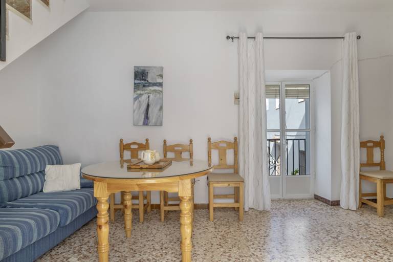 Child-friendly apartment with patio | City view | Suitable for remote work | Dogs allowed — photo 3