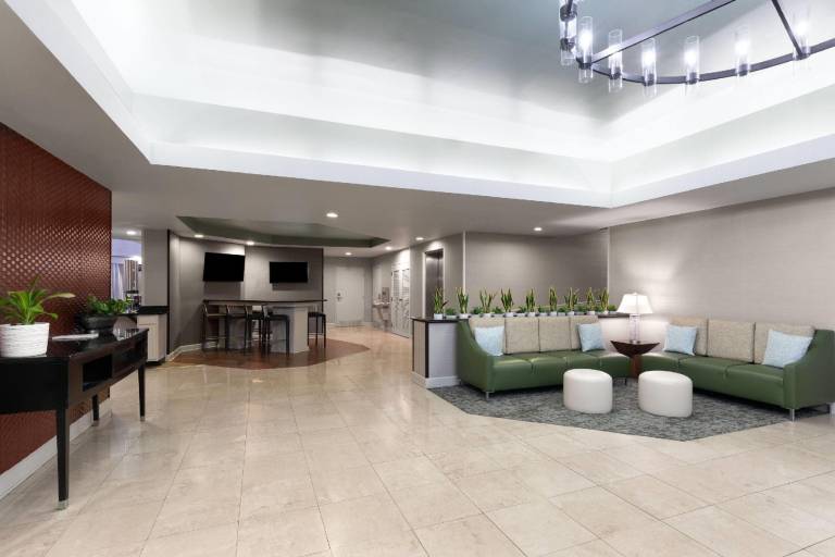 Wingate by Wyndham Greensboro/Coliseum — photo 5
