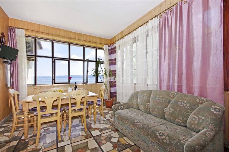 Two bedroom apartment near beach Dugi Rat, Omiš (A-7575-c) — photo 5