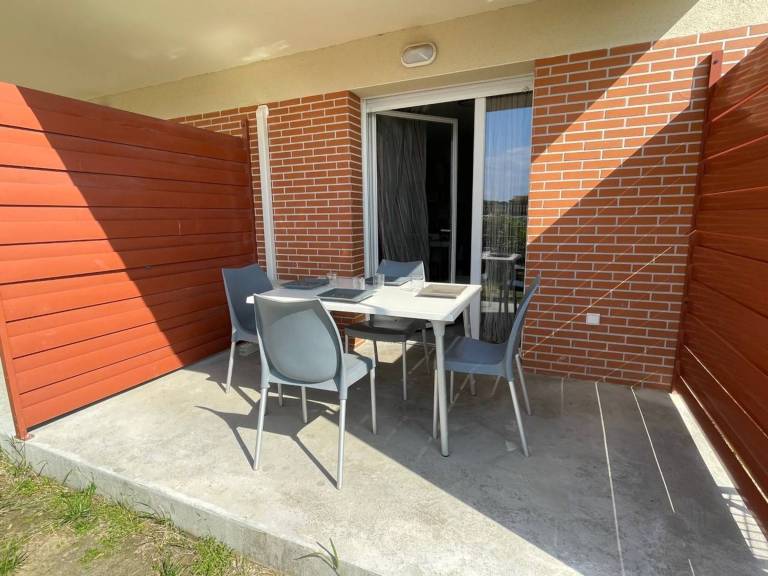 Holiday apartment with pool — photo 2