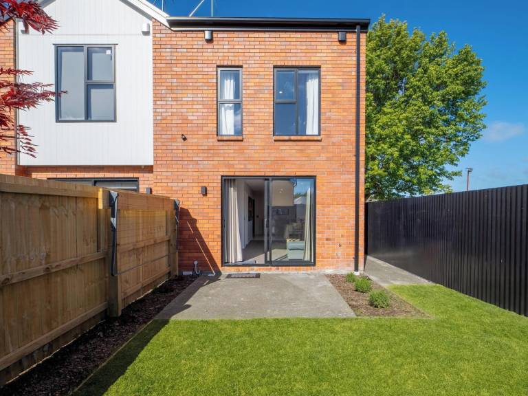 House Linwood