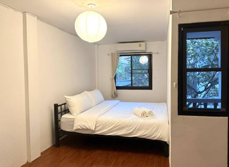Nice house | Next to Wat Chedi Luang | Pets allowed — photo 2