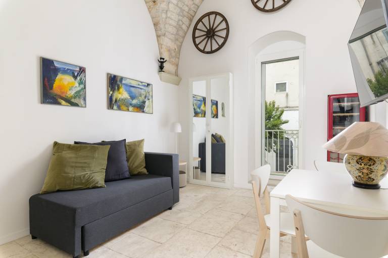 Rental apartment with patio & hot tub | Pets are welcome — photo 4
