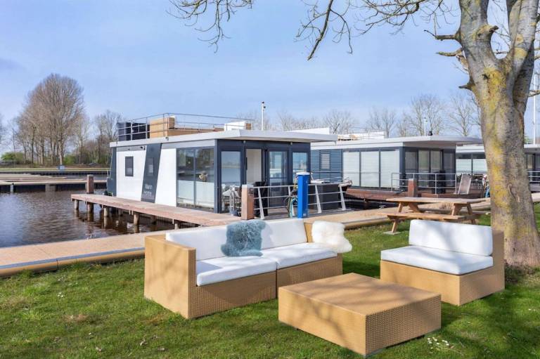 Hausboot Offingawier