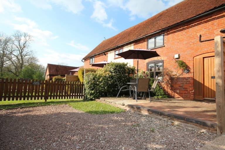 Cottage Mousley End