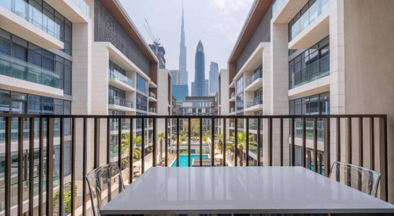 Apartment with terrace, yard & pool — photo 4