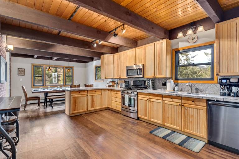 Child-friendly house with jacuzzi | Mountain view | Pet-friendly — photo 2