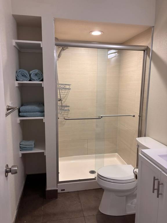Condo with patio, garden & private pool | Pets allowed — photo 4