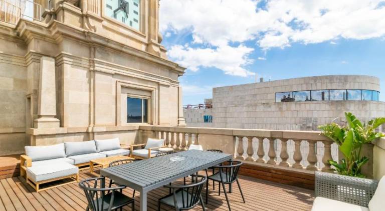 Unique Rentals - Placa Catalunya Central Apartments — photo 3
