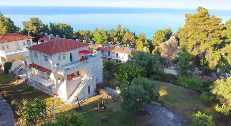 Fully equipped house with garden & terrace | Beach nearby | Pet-friendly in Kas