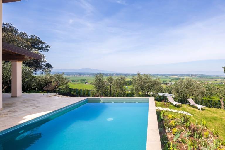 Child-friendly pleasant house with BBQ, garden & private pool | Pets allowed — photo 3