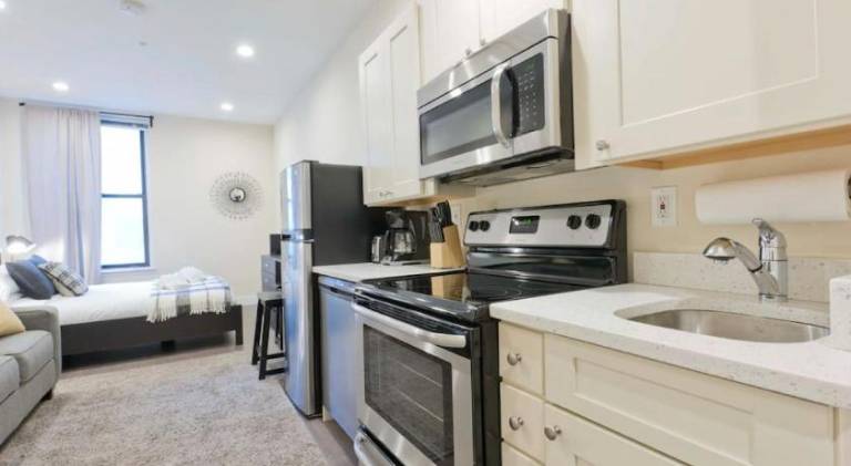 Apartment | Near Faneuil Hall | Suitable for remote work | Dogs allowed — photo 4
