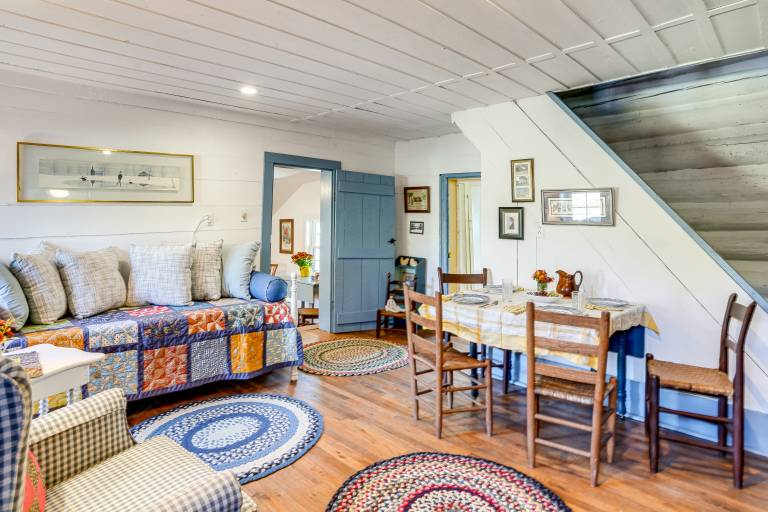 Blue Ridge Retreat! Cottage on the Rapidan River — photo 5