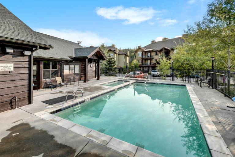 Downtown WP Condo 412 I Pool I Club House I Hot Tub I Views I Bunk Room I Discounted Attractions — photo 5