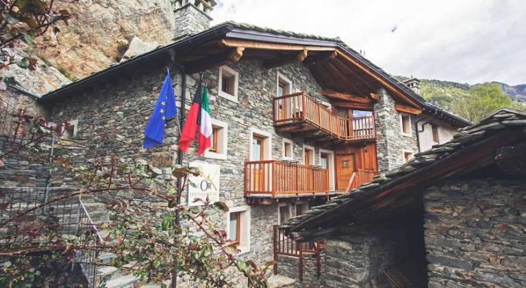 L'Or d'Echallogne - Chambre d'Hotes in Verres