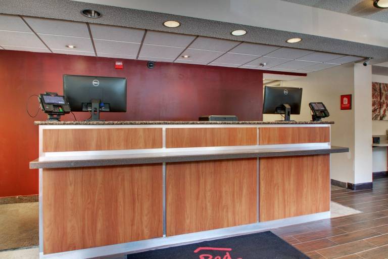Red Roof Inn St Louis - Westport/ Maryland Heights — photo 5
