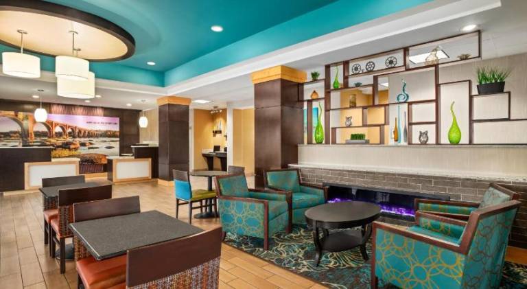 La Quinta Inn & Suites by Wyndham Richmond-Midlothian — photo 2
