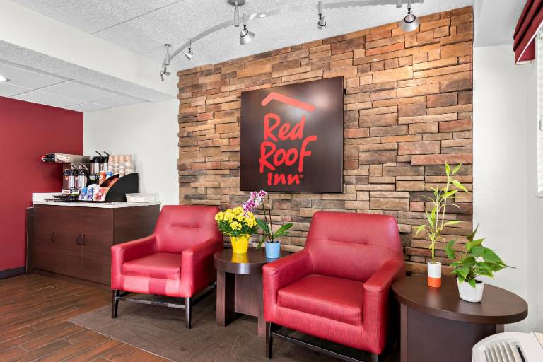 Red Roof Inn Harrisburg North — photo 5