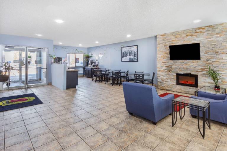 Super 8 By Wyndham Kokomo — photo 3