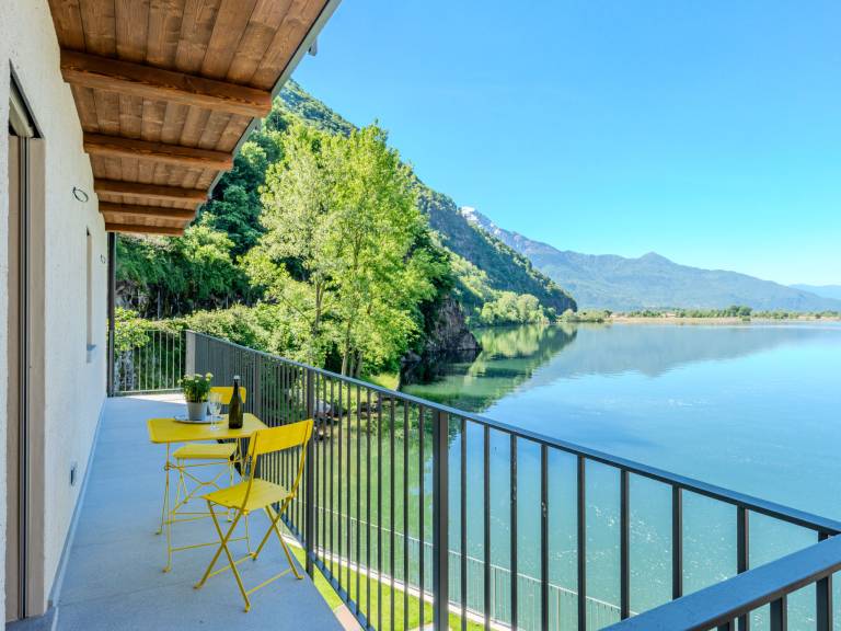 Apartment Lago di Mezzola