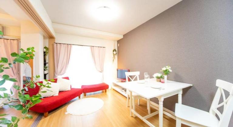 Holiday apartment with patio & jacuzzi — photo 3