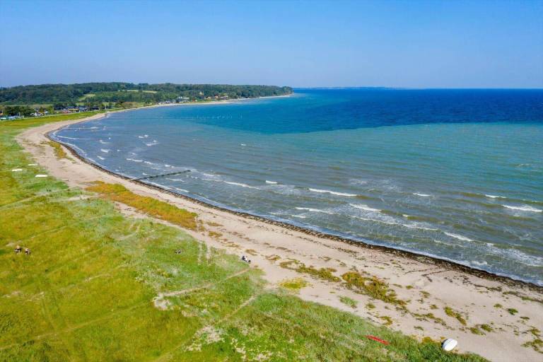 Vacation home with patio & barbeque | Close to the beach | Dogs allowed — photo 4