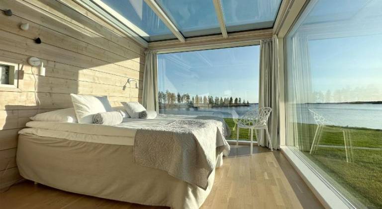 Seaside Glass Villas — photo 2