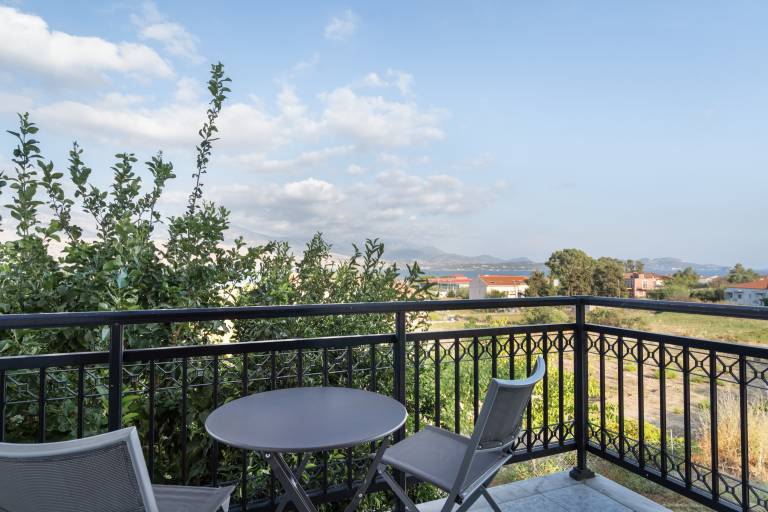 Apartment 'Anna's House 1 In Lixouri' with Sea View, Wi-Fi and Air Conditioning — photo 2