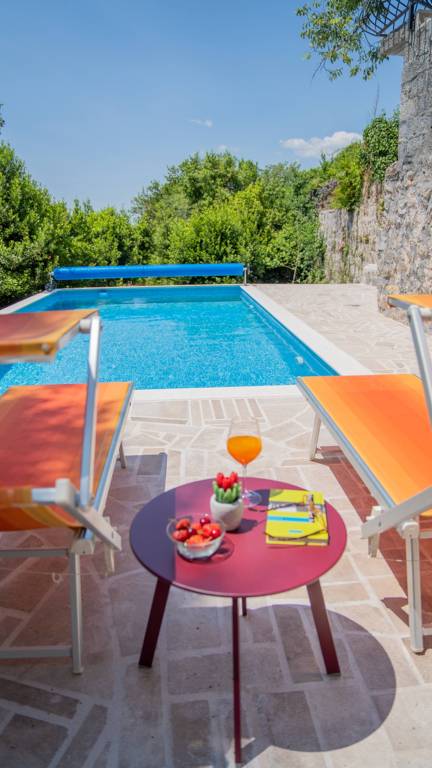 Serene Villa in Milovići with Private Pool and Breathtaking Mountain Views — photo 4