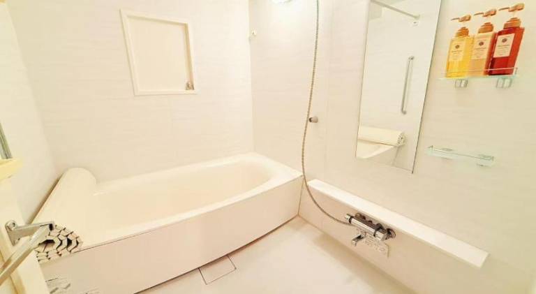 Villa with jacuzzi — photo 5