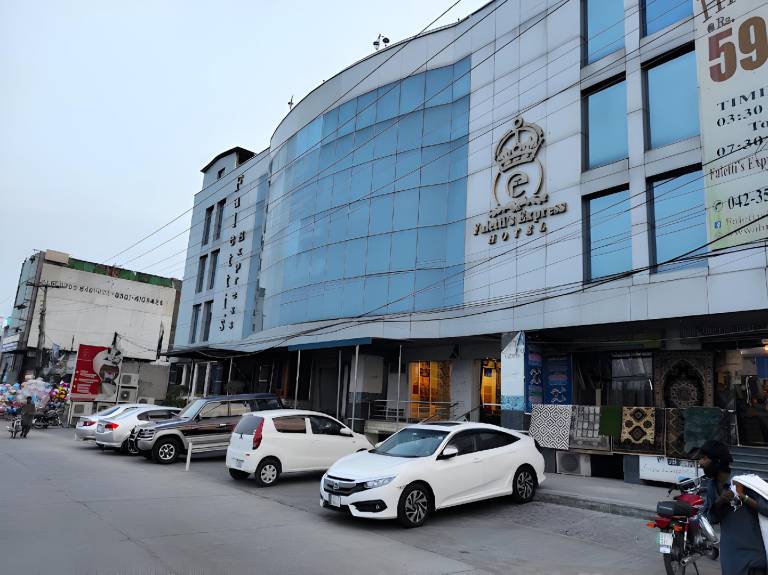 Faletti s Express DHA