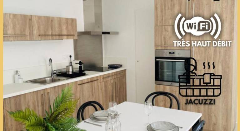 Holiday apartment with hot tub in Sarlat-la-Canéda