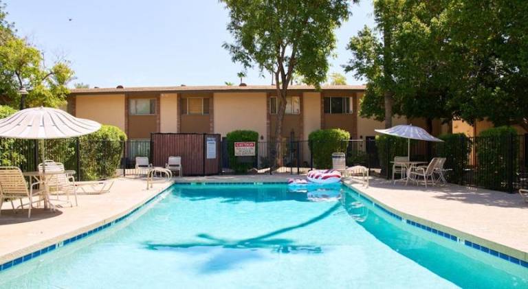 The Scott Getaway - Walkable to Old Town, remodeled space, outdoor pool! — photo 3