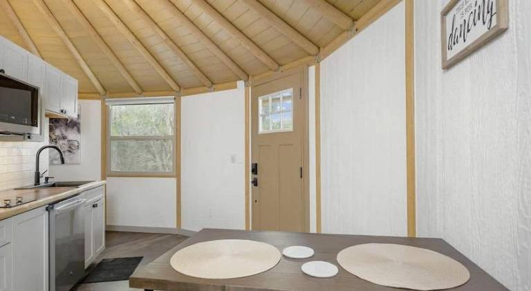 Vacation home with jacuzzi | Dogs allowed — photo 4