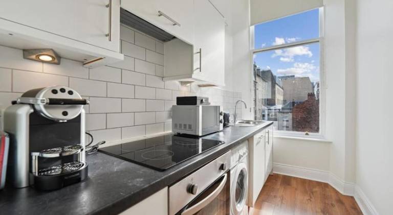 Holiday apartment | Near George Square — photo 3