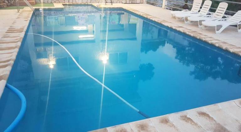 Vacation home with yard, private pool & BBQ | Perfect for remote work in València