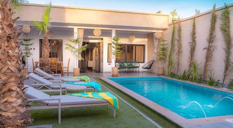 300 m&sup2; Villa