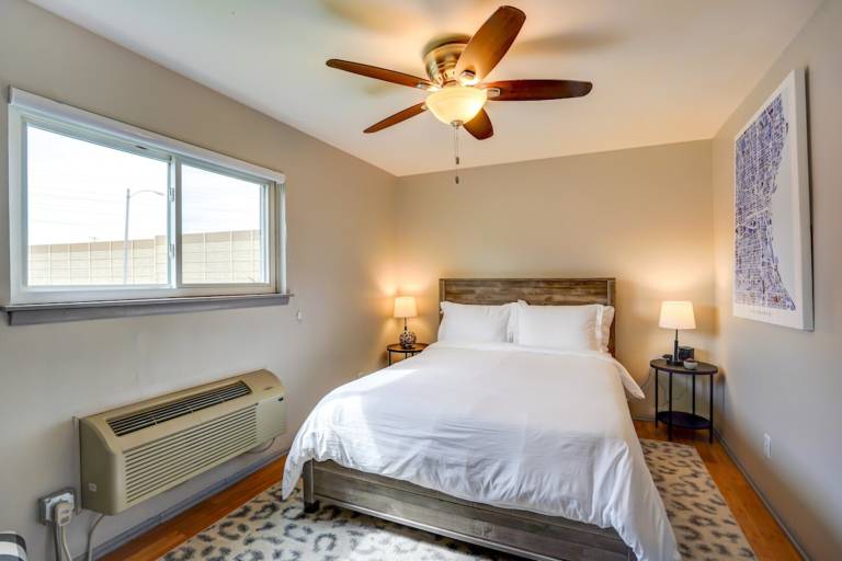 Free Parking with Private Entrance - Close to Med Center — photo 4