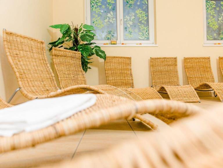 Rental apartment with terrace, sauna & pool — photo 5