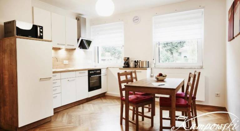 Holiday apartment with patio, yard & barbeque | Perfect for remote work | Pet-friendly — photo 2