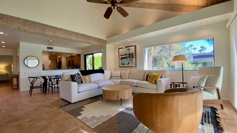Aqua Vista Inspiring Views, 2 Suites & Spacious Patio – a Greenday property — photo 5