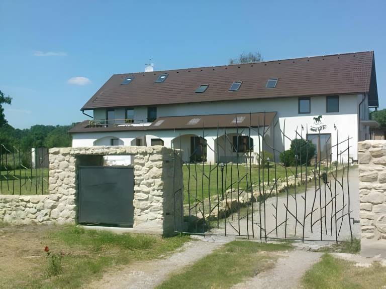 Penzion Kosmonosy