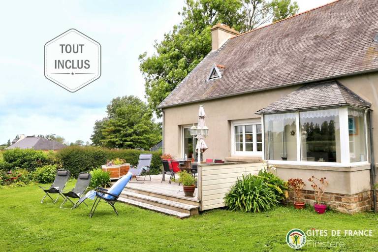Gite with garden, patio & BBQ | Dogs allowed in Morlaix