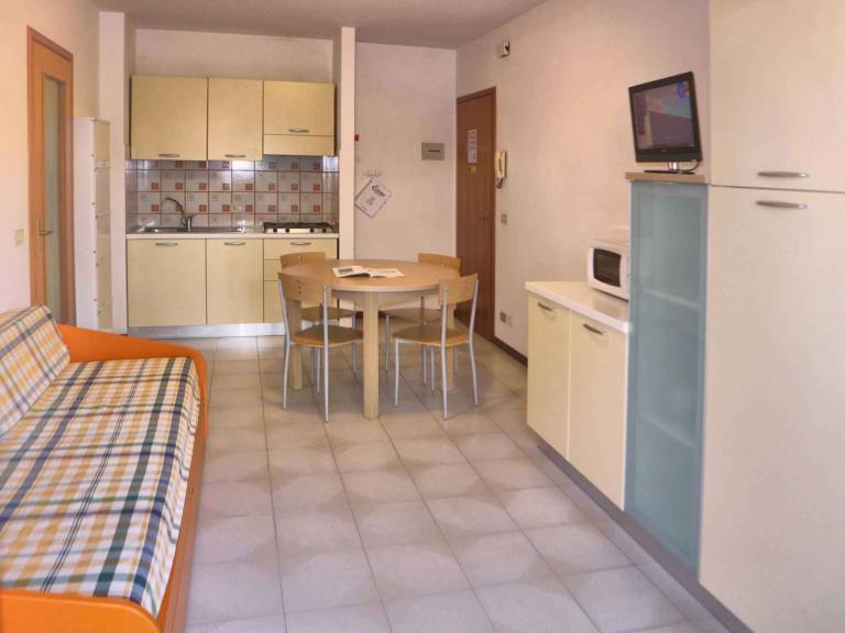 Rental apartment with garden & patio — photo 4