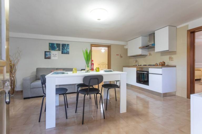 Child-friendly villa with yard & BBQ | Garden view | Dogs allowed — photo 4