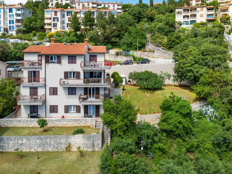 Holiday apartment with balcony and sea view — photo 4
