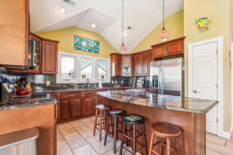 Private heated pool, hot tub, gameroom, pool table, Pet friendly! — photo 5