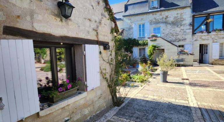 House with garden, barbeque & patio — photo 3