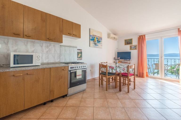 Rental apartment with barbecue & garden | Beach view — photo 4