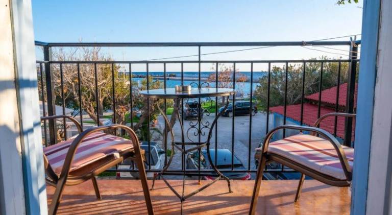Nice apartment with terrace | Suitable for remote work | Pets are welcome — photo 5